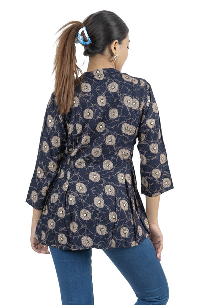 Floral print peplum top.