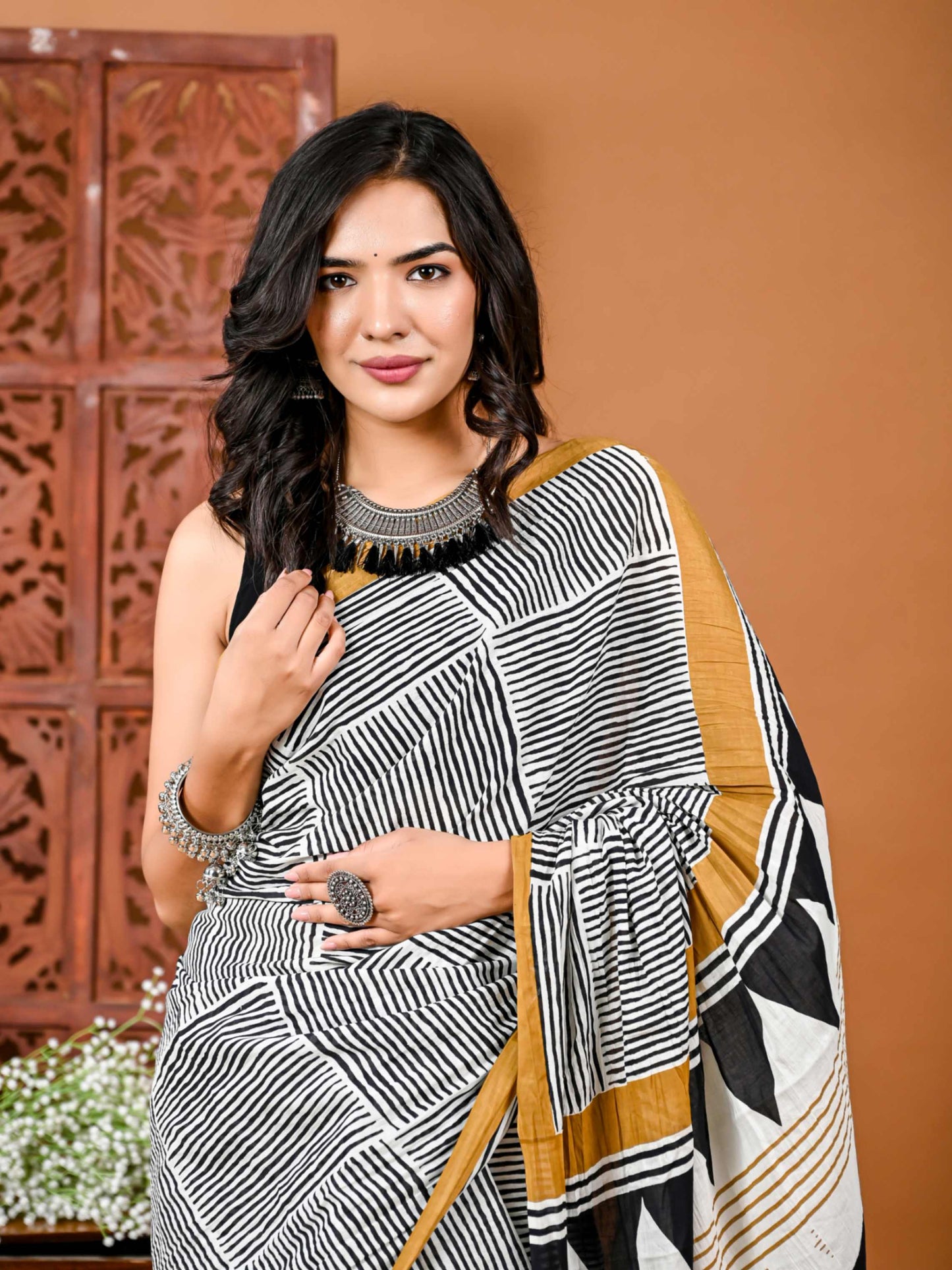 Woven Cotton Saree with Motifs and Matching Blouse